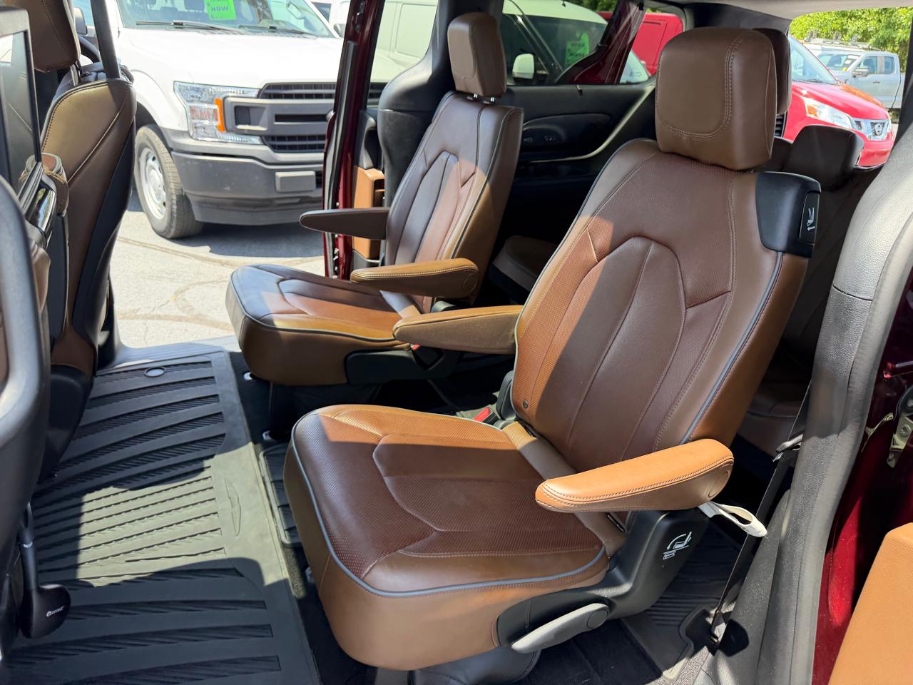 Chrysler Pacifica Limited FWD 2017