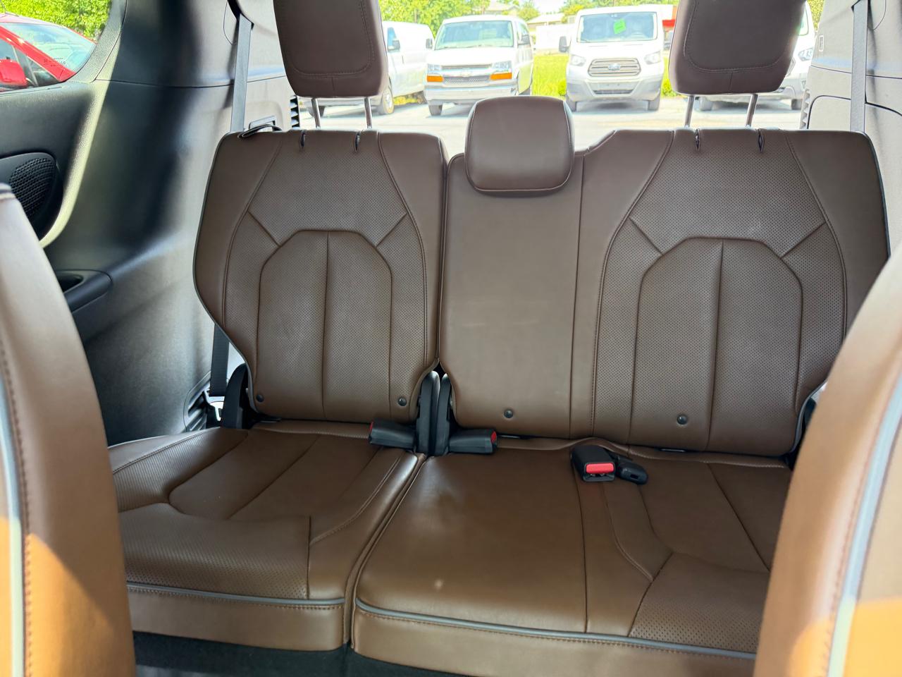 Chrysler Pacifica Limited FWD 2017