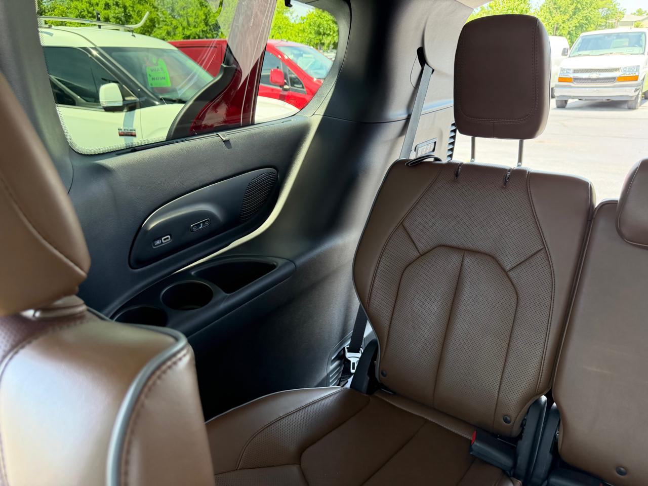 Chrysler Pacifica Limited FWD 2017