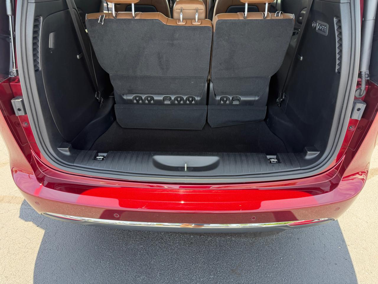 Chrysler Pacifica Limited FWD 2017