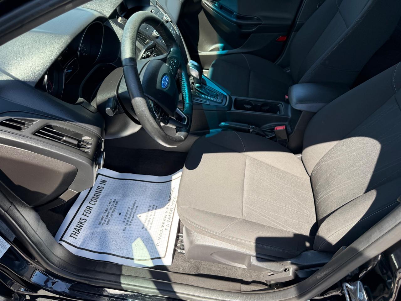 Ford Focus 4dr Sdn SE 2016