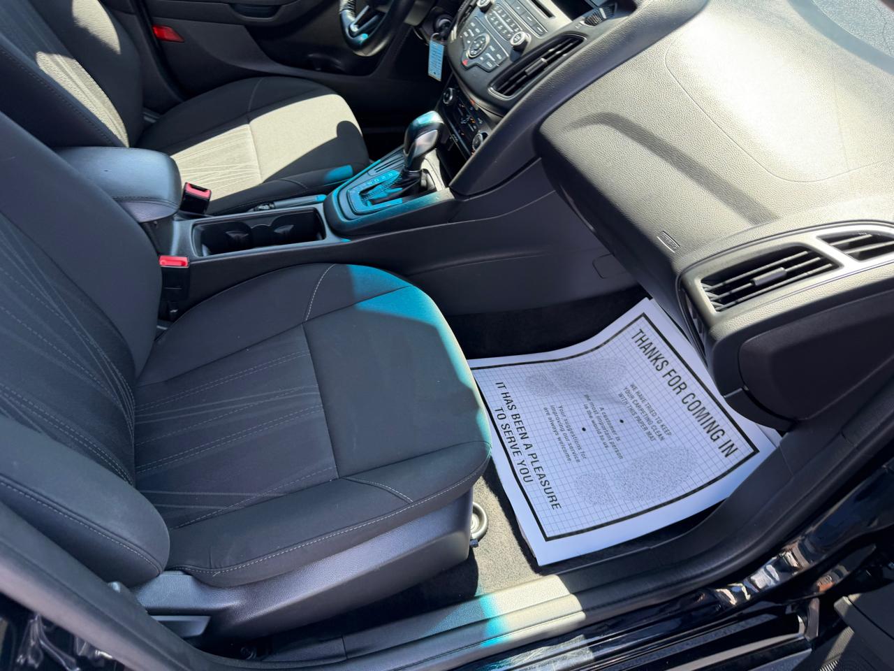 Ford Focus 4dr Sdn SE 2016
