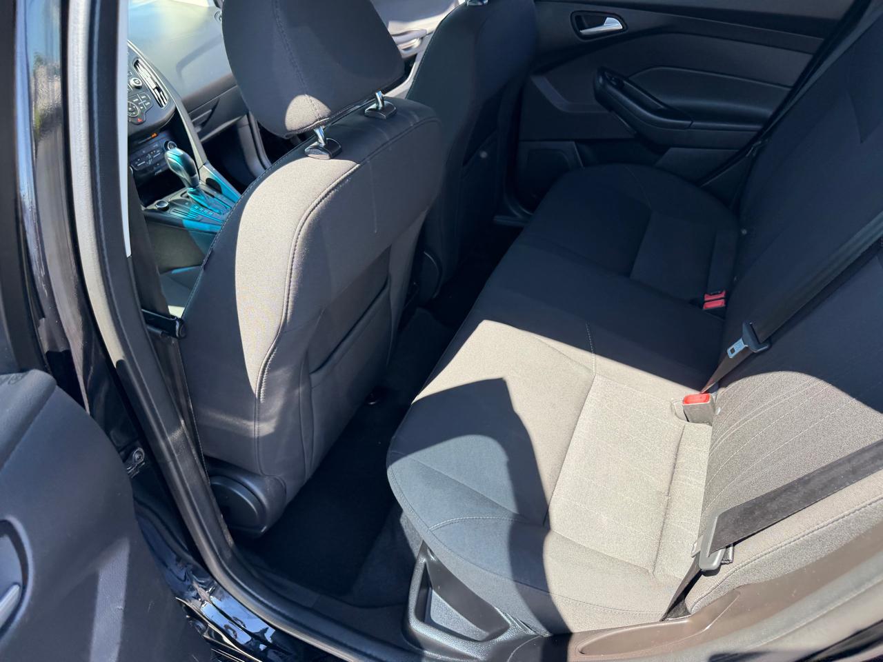 Ford Focus 4dr Sdn SE 2016