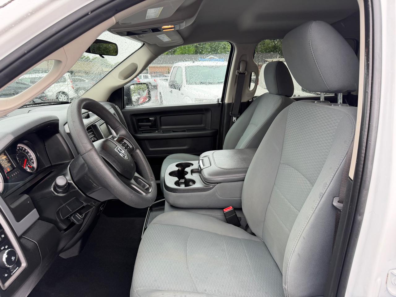 RAM 1500 Classic Tradesman 4x4 Crew Cab 5'7" Box 2019
