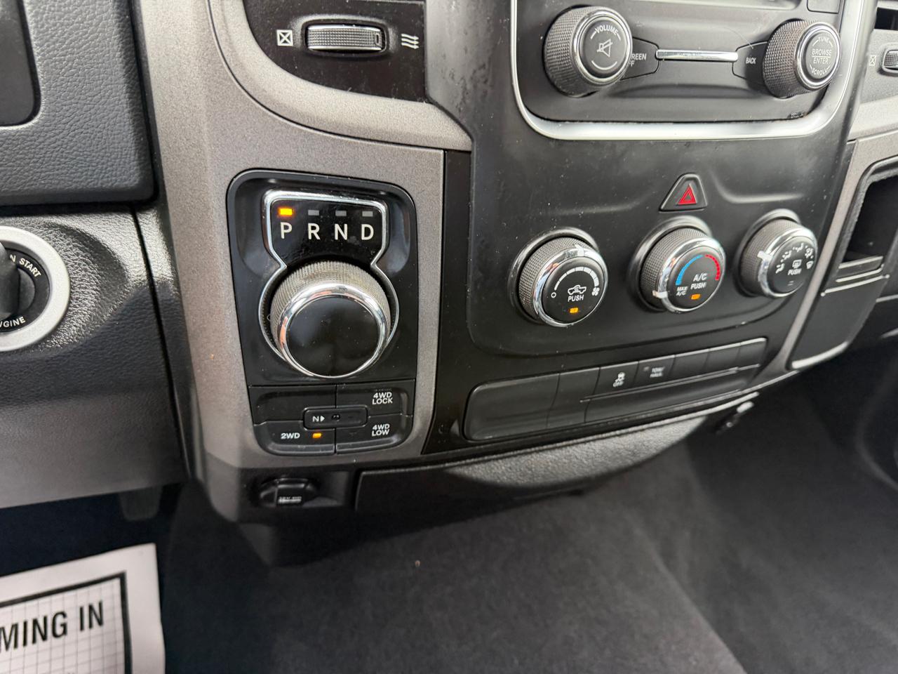 RAM 1500 Classic Tradesman 4x4 Crew Cab 5'7" Box 2019