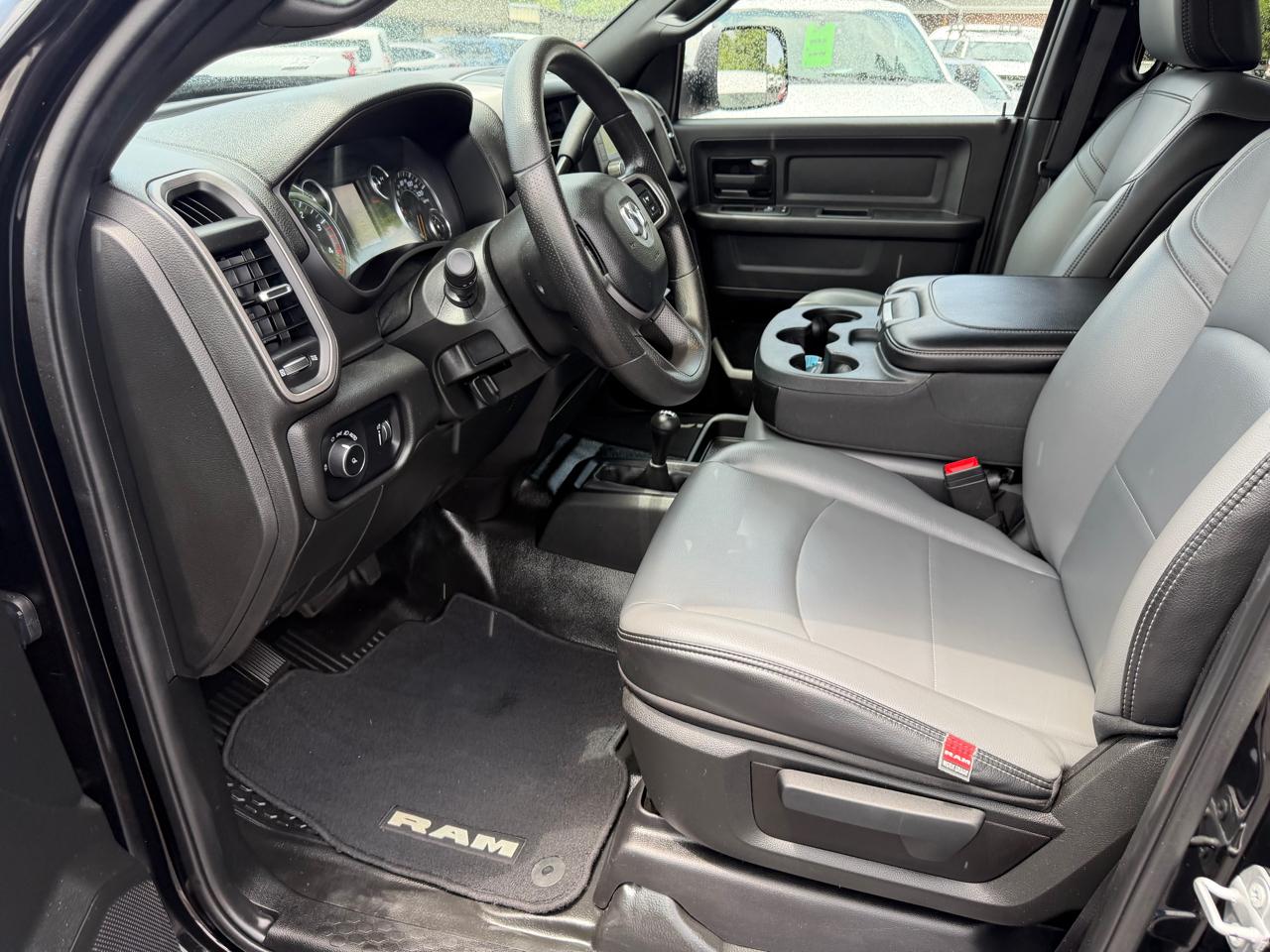 RAM 3500 Tradesman 4x4 Crew Cab 6'4" Box 2022