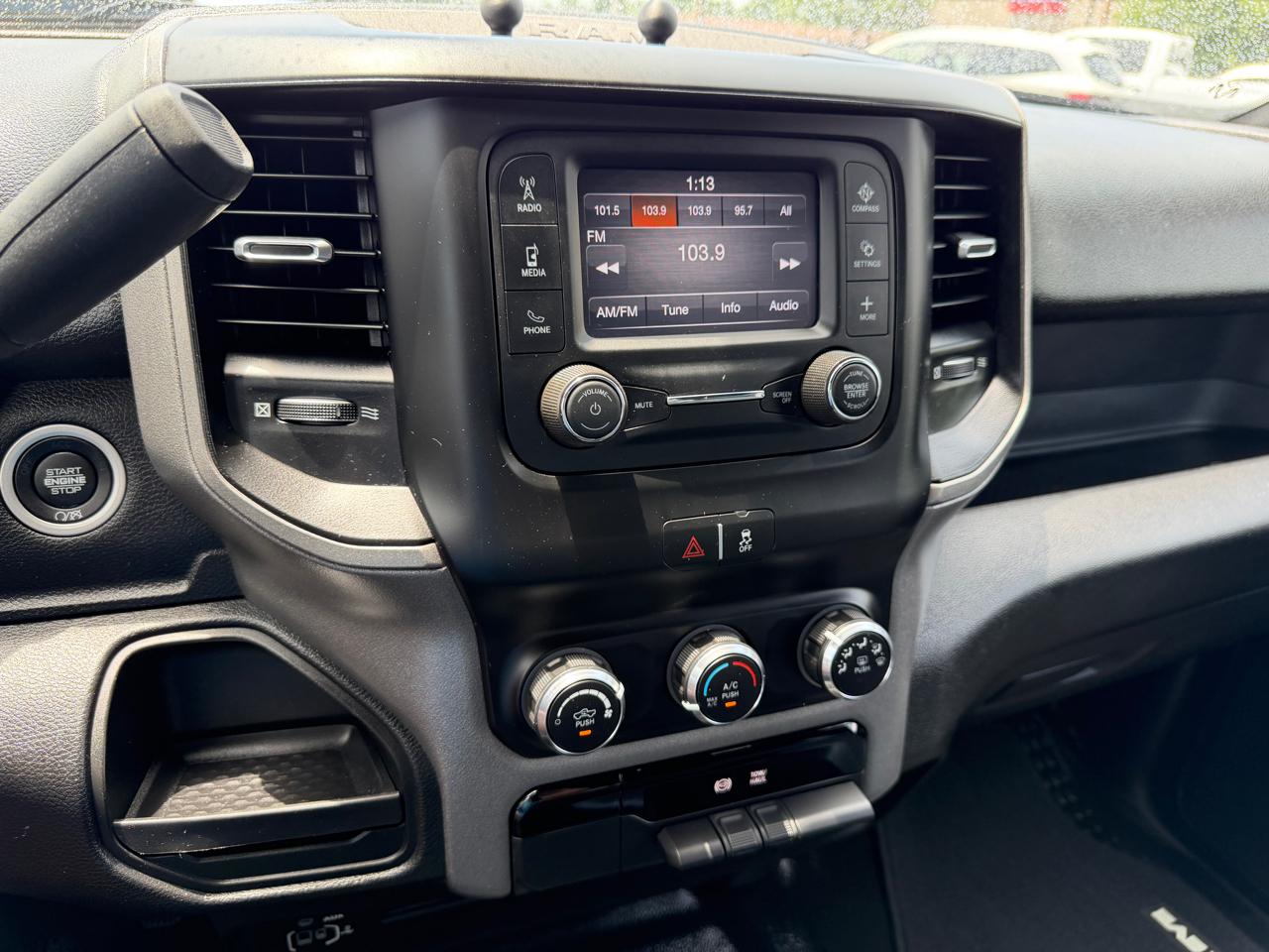 RAM 3500 Tradesman 4x4 Crew Cab 6'4" Box 2022