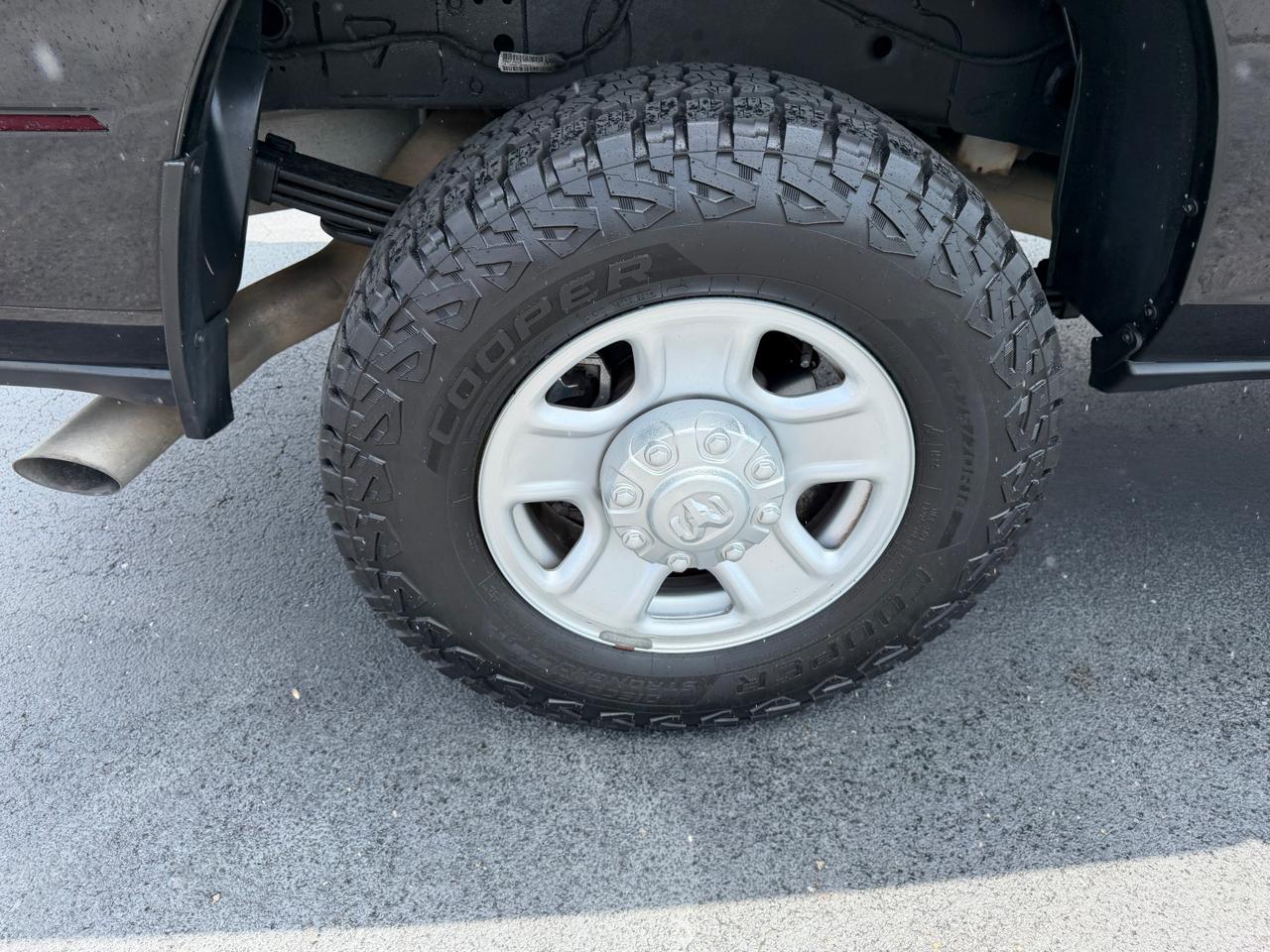 RAM 3500 Tradesman 4x4 Crew Cab 6'4" Box 2022