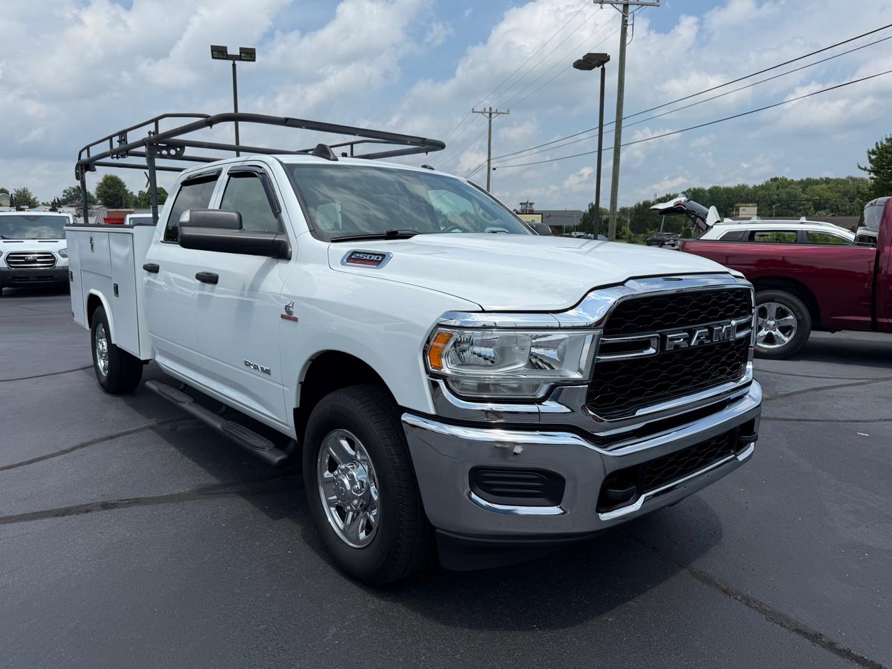 RAM 2500 Tradesman 4x2 Crew Cab 8' Box 2020