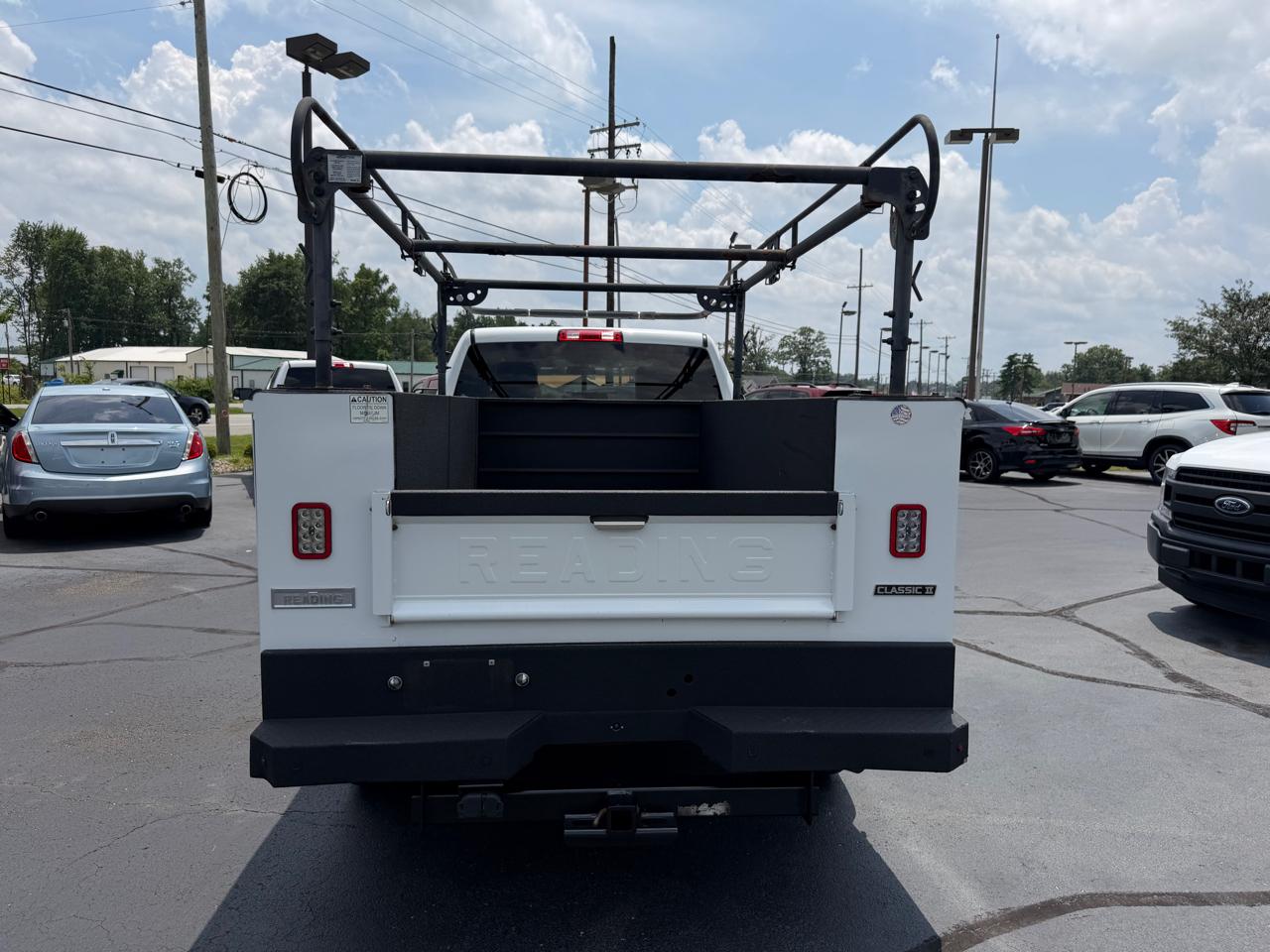 RAM 2500 Tradesman 4x2 Crew Cab 8' Box 2020