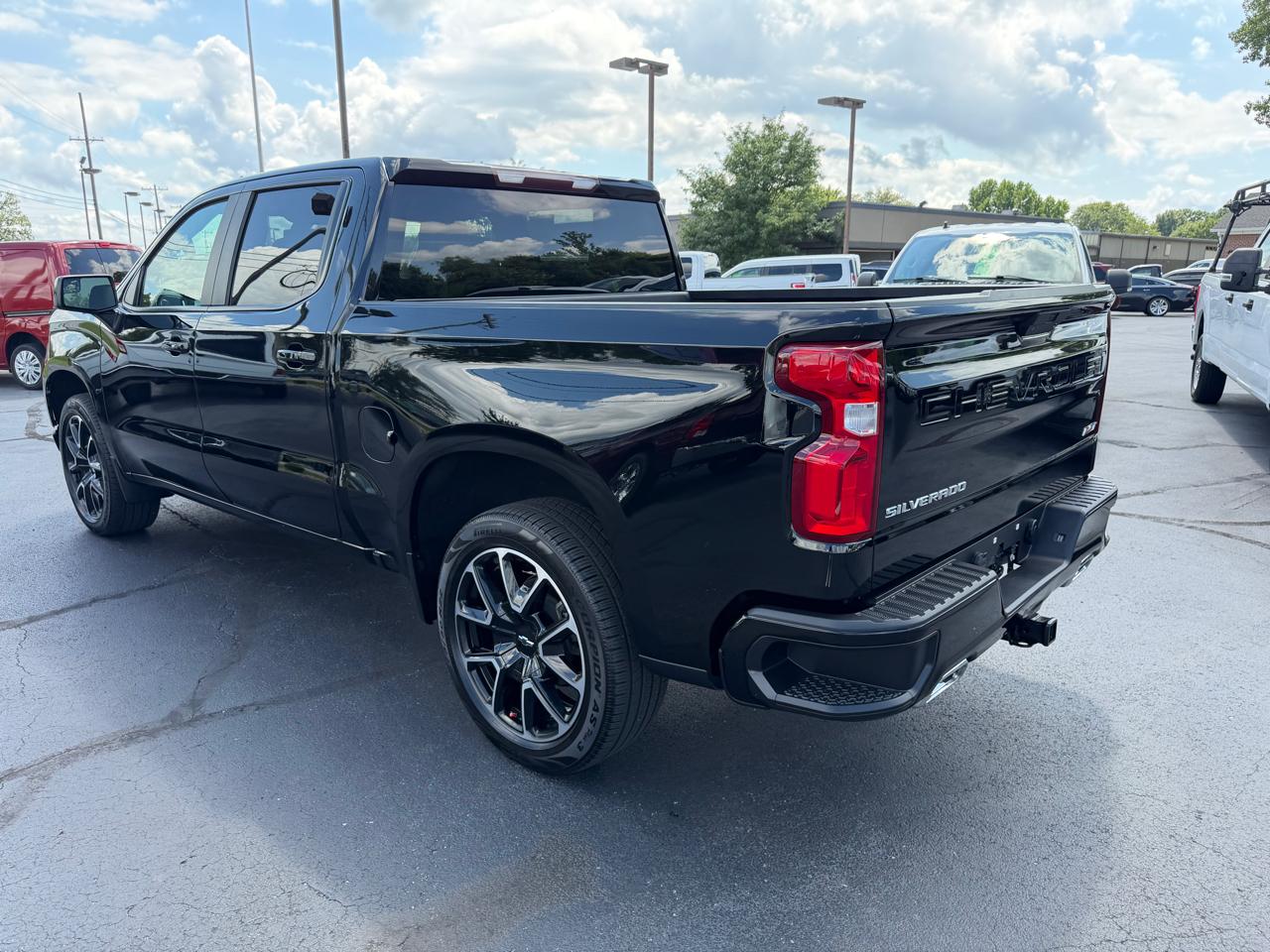 Chevrolet Silverado 1500 4WD Crew Cab 147" RST 2021