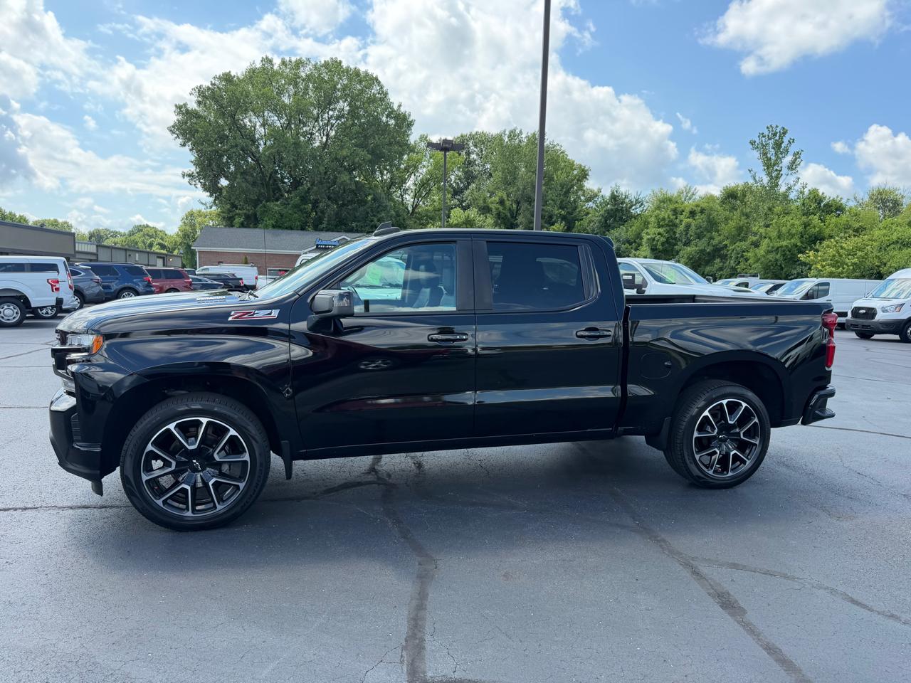 Chevrolet Silverado 1500 4WD Crew Cab 147" RST 2021