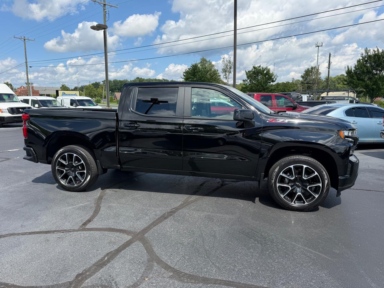Chevrolet Silverado 1500 4WD Crew Cab 147" RST 2021