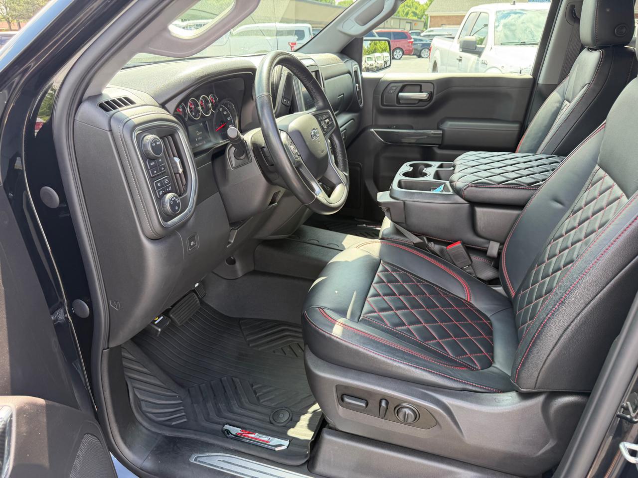 Chevrolet Silverado 1500 4WD Crew Cab 147" RST 2021