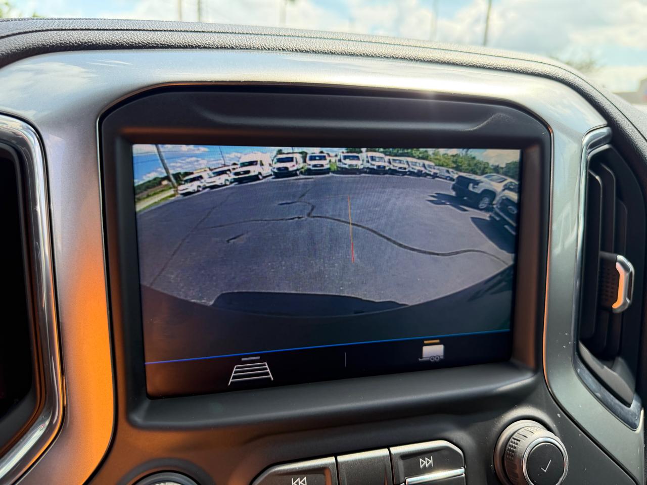 Chevrolet Silverado 1500 4WD Crew Cab 147" RST 2021