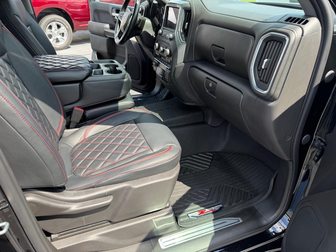 Chevrolet Silverado 1500 4WD Crew Cab 147" RST 2021
