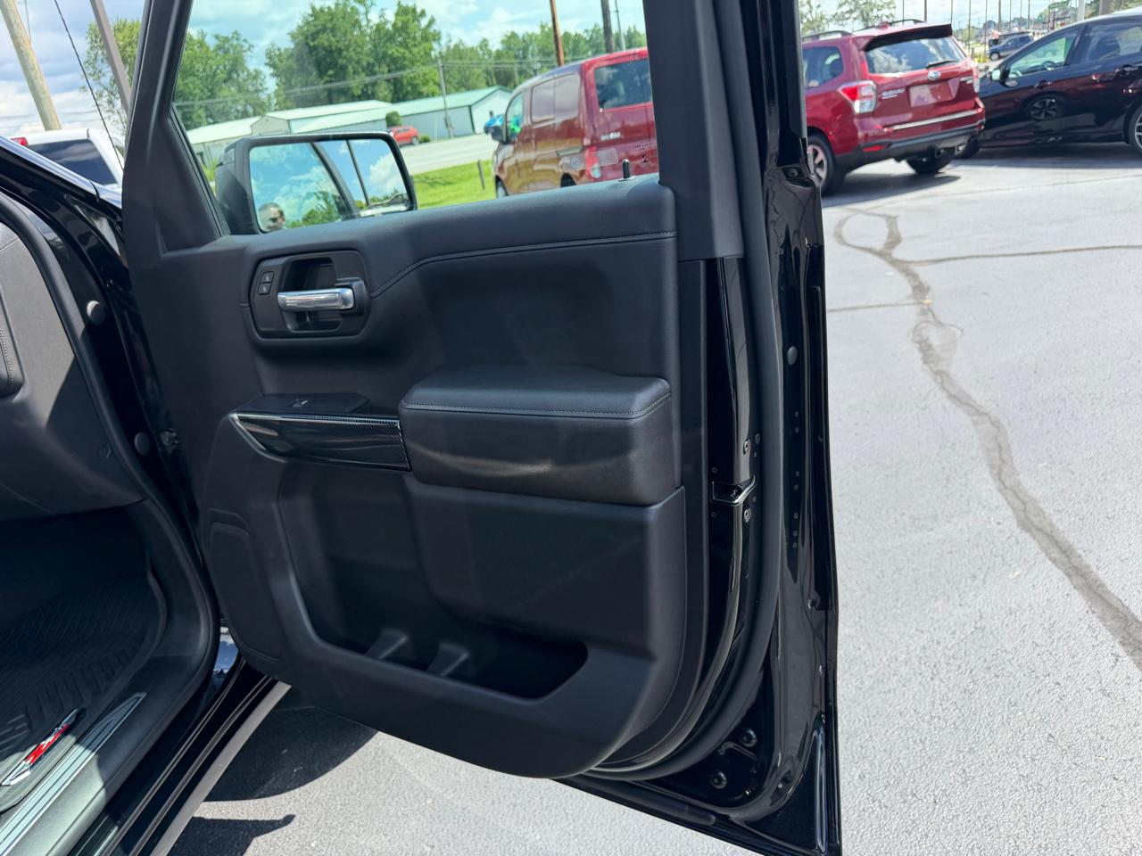 Chevrolet Silverado 1500 4WD Crew Cab 147" RST 2021