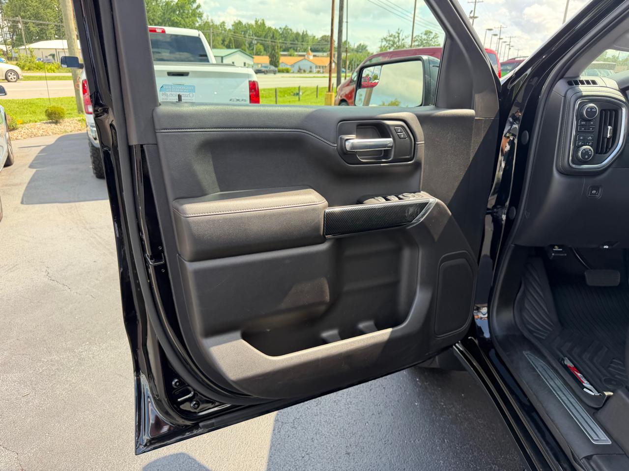 Chevrolet Silverado 1500 4WD Crew Cab 147" RST 2021