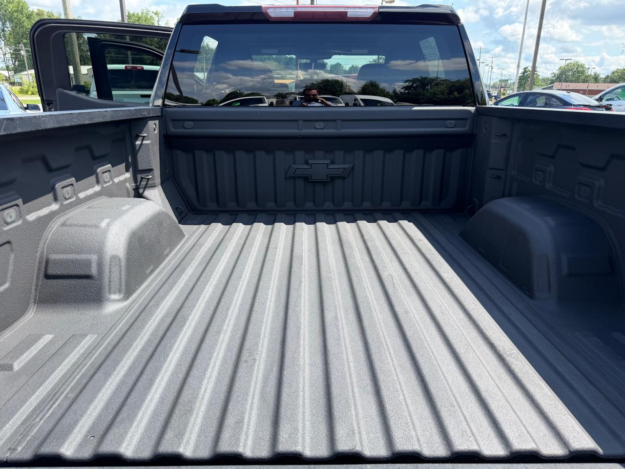 Chevrolet Silverado 1500 4WD Crew Cab 147" RST 2021