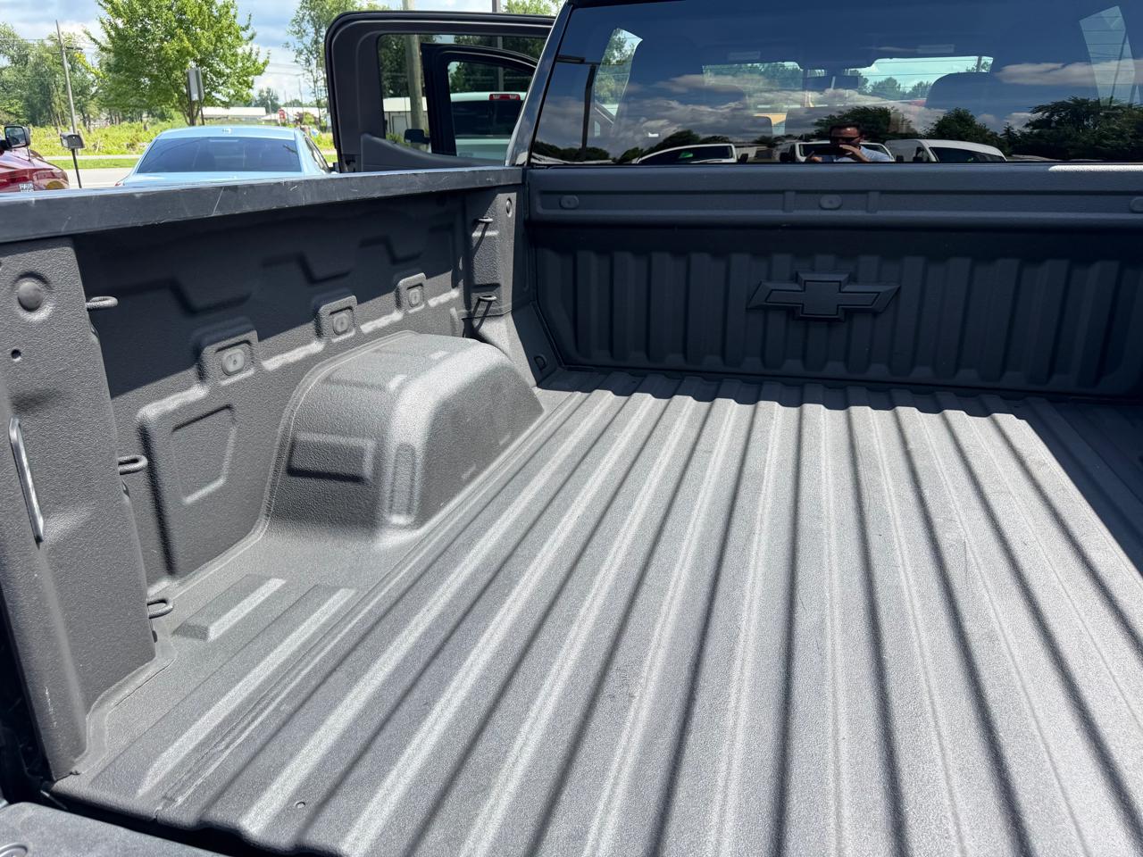 Chevrolet Silverado 1500 4WD Crew Cab 147" RST 2021