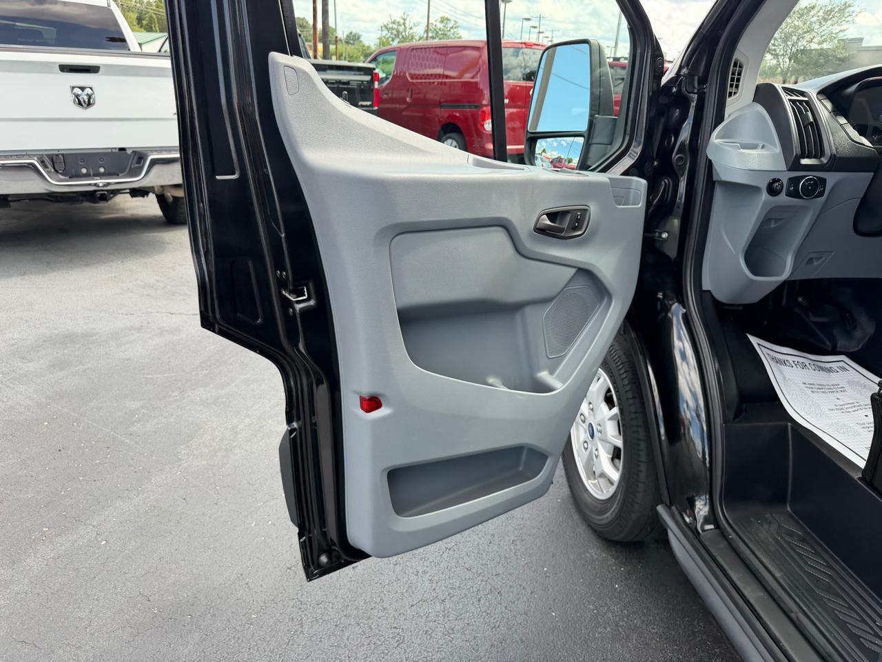 Ford Transit Cargo Van T-250 148" Med Rf 9000 GVWR Sliding RH Dr 2015