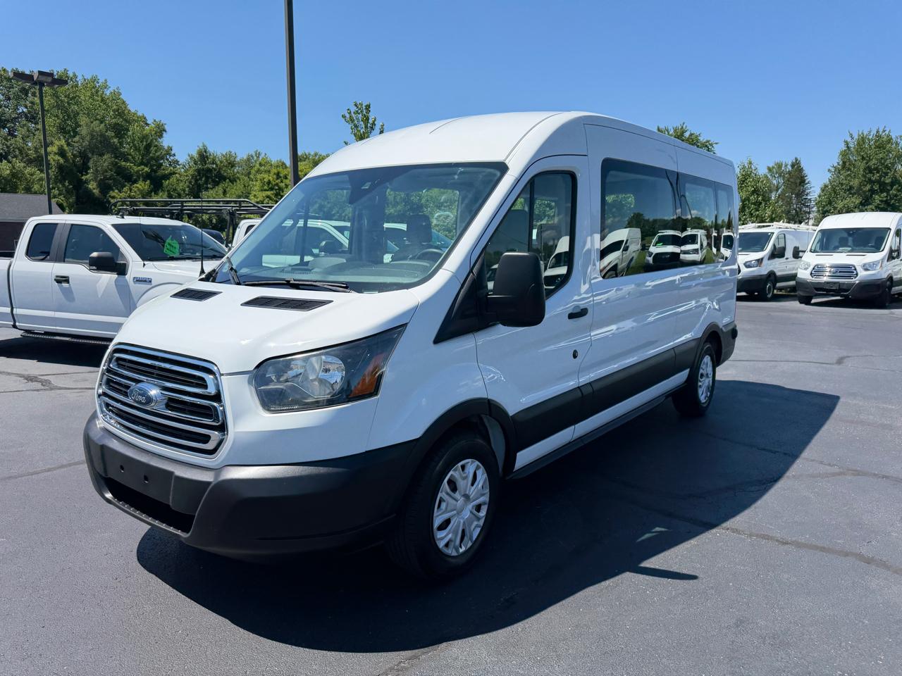 Ford Transit Passenger Wagon T-350 148" Med Roof XLT Sliding RH Dr 2019