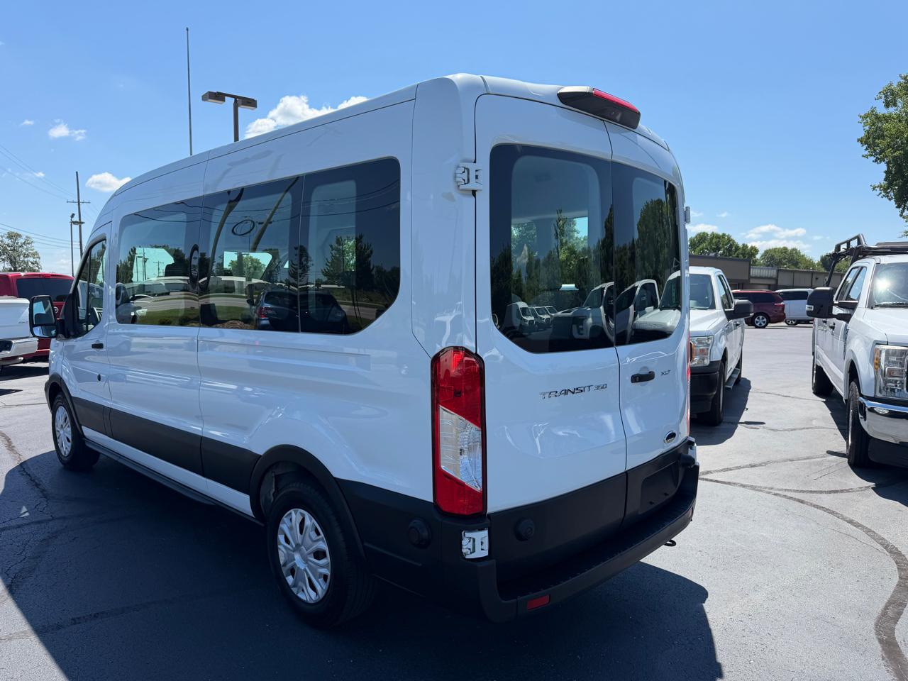 Ford Transit Passenger Wagon T-350 148" Med Roof XLT Sliding RH Dr 2019