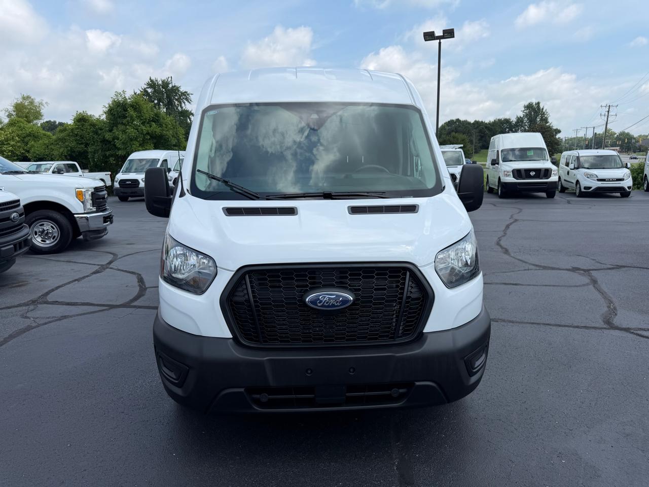 Ford Transit Cargo Van T-150 130" Med Rf 8670 GVWR RWD 2023