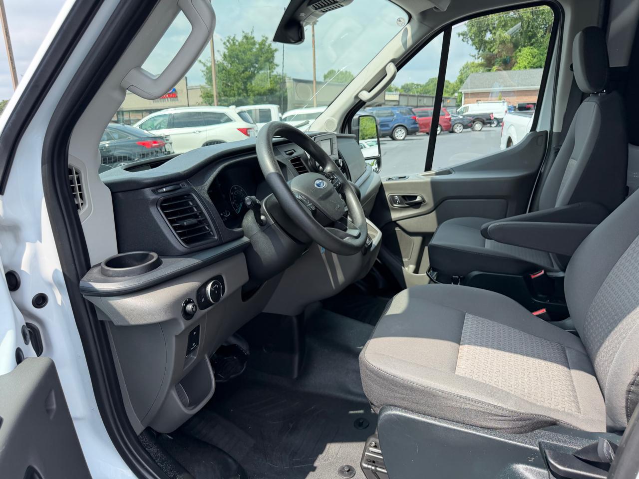 Ford Transit Cargo Van T-150 130" Med Rf 8670 GVWR RWD 2023