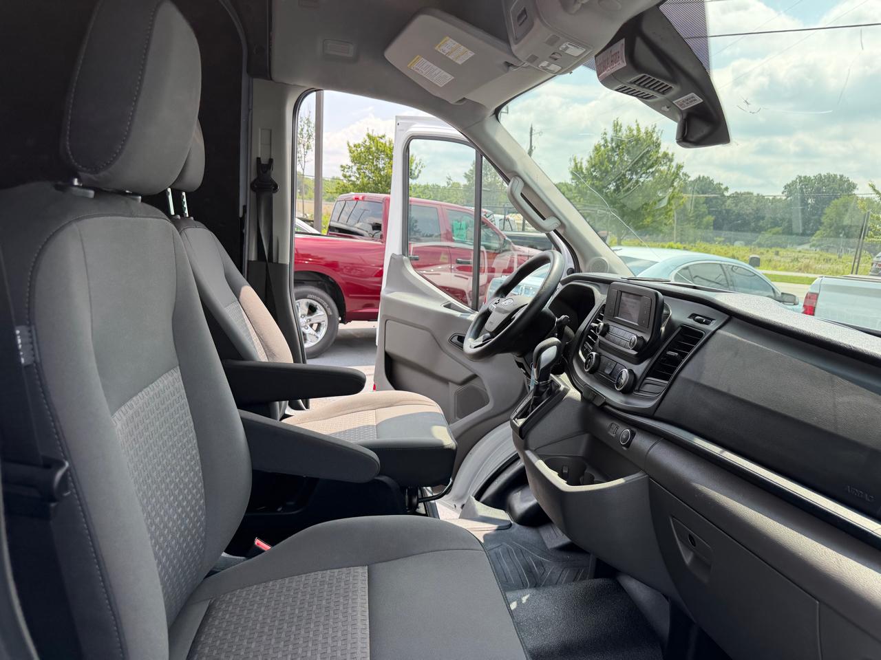 Ford Transit Cargo Van T-150 130" Med Rf 8670 GVWR RWD 2023