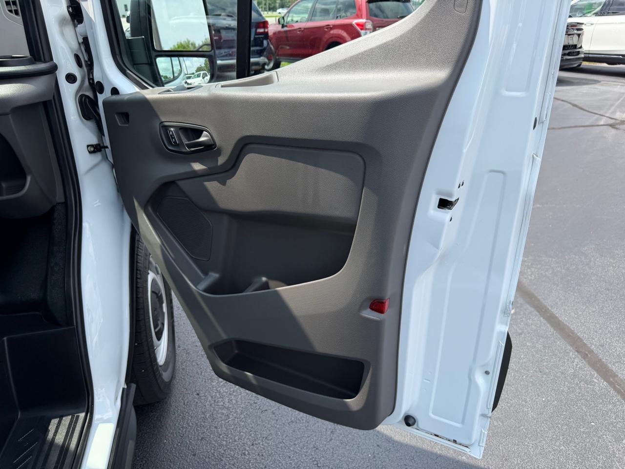 Ford Transit Cargo Van T-150 130" Med Rf 8670 GVWR RWD 2023