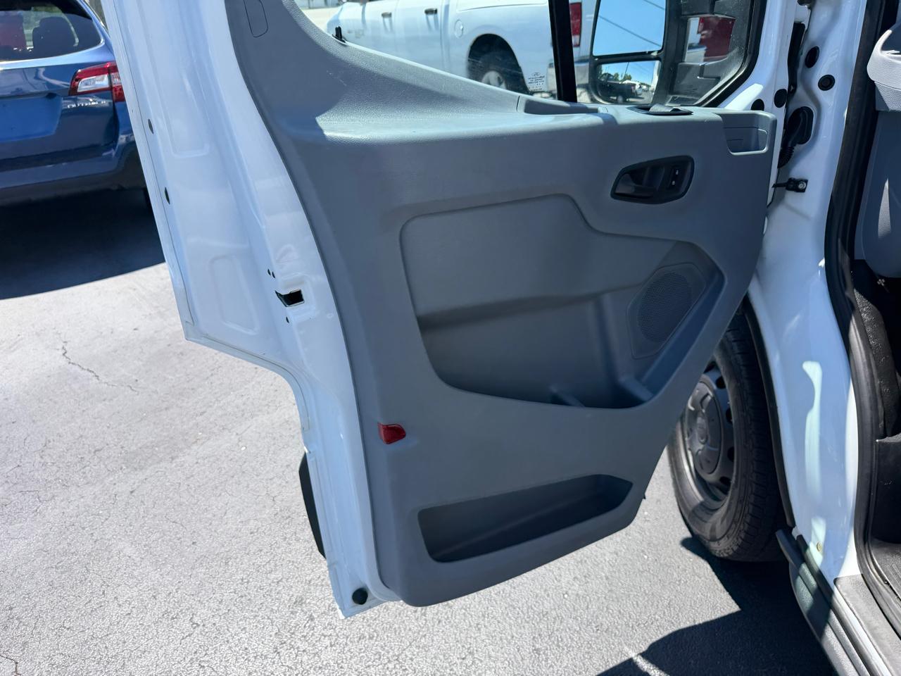 Ford Transit Cargo Van T-250 148" Med Rf 9000 GVWR Sliding RH Dr 2015