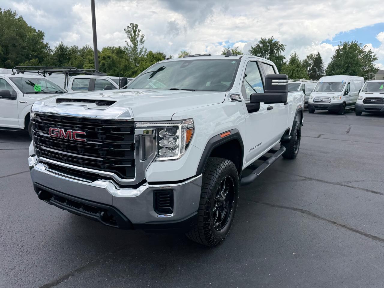 GMC Sierra 2500HD 4WD Crew Cab 159" Pro 2023