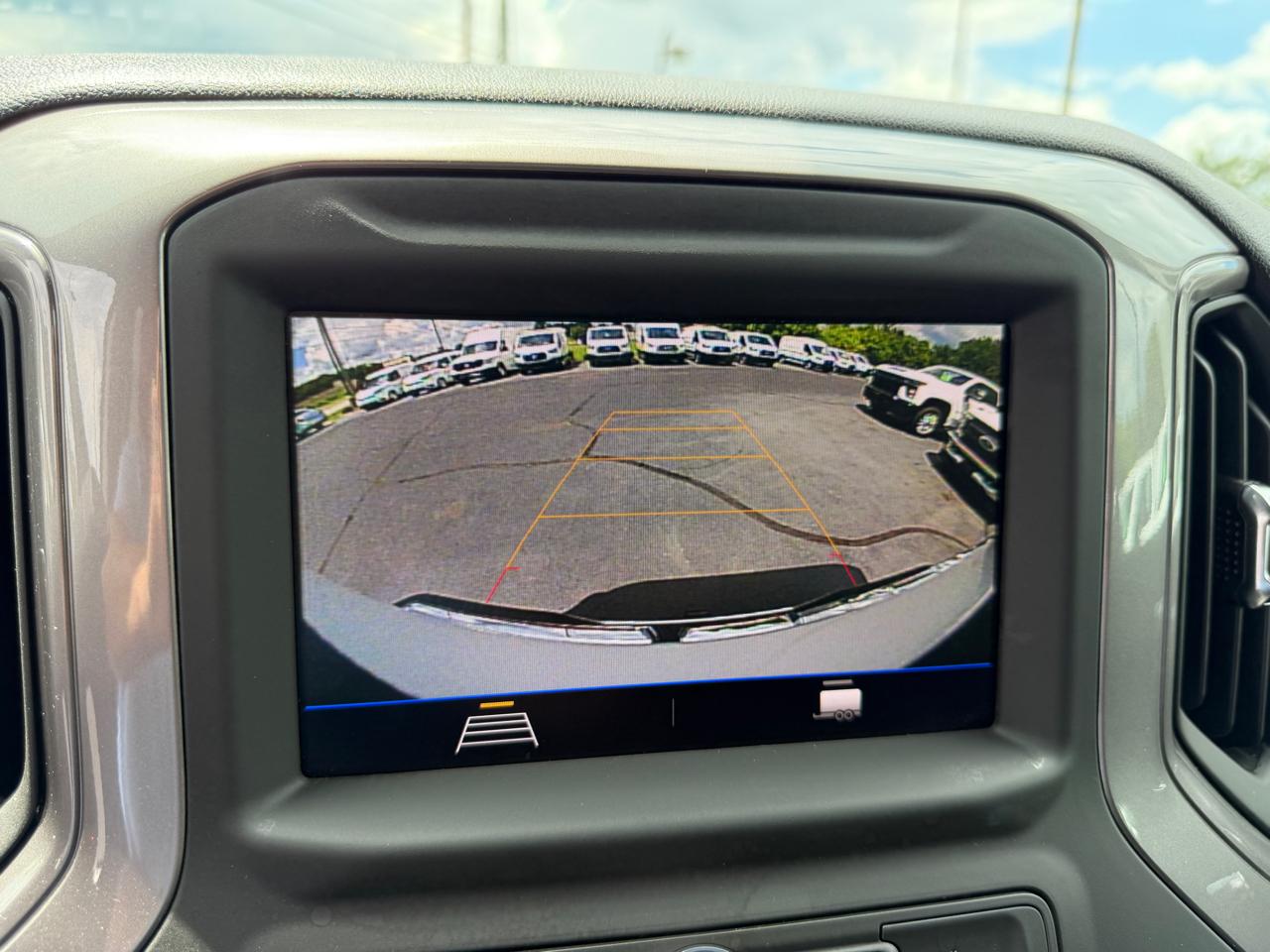 GMC Sierra 2500HD 4WD Crew Cab 159" Pro 2023