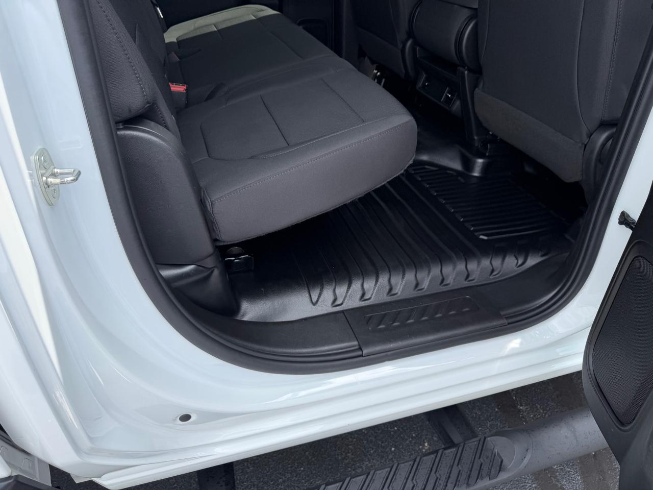 GMC Sierra 2500HD 4WD Crew Cab 159" Pro 2023