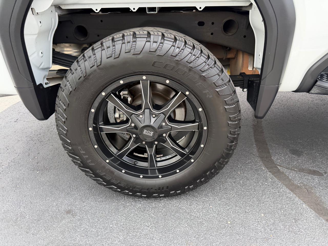 GMC Sierra 2500HD 4WD Crew Cab 159" Pro 2023