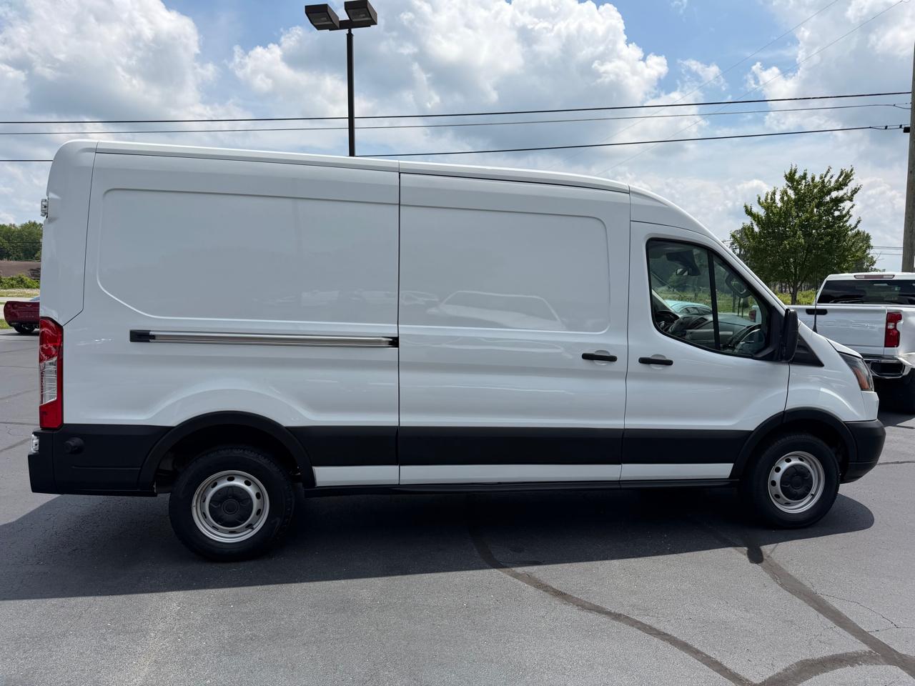 Ford Transit Van T-250 148" Med Rf 9000 GVWR Sliding RH Dr 2019