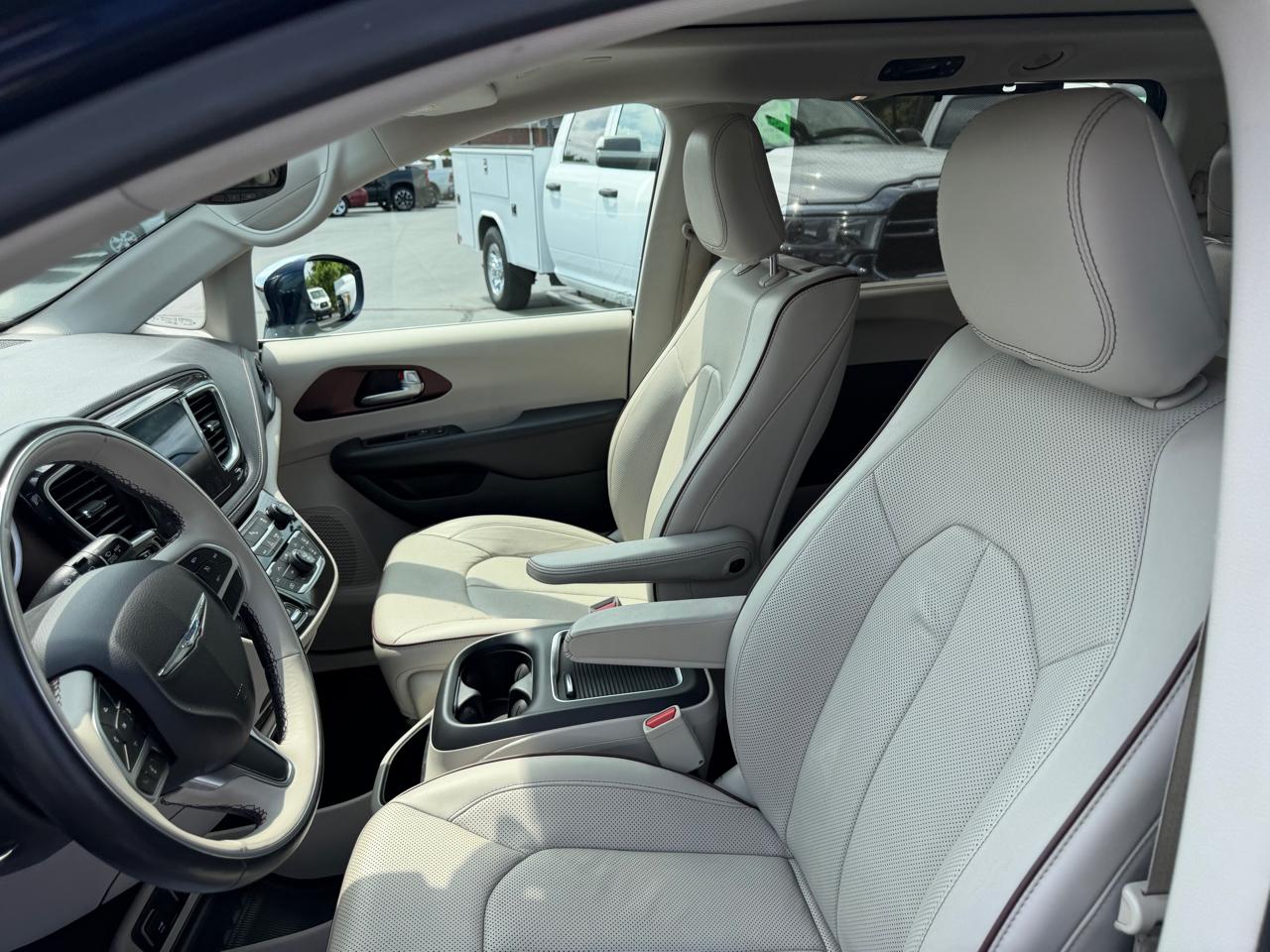 Chrysler Pacifica Limited FWD 2018