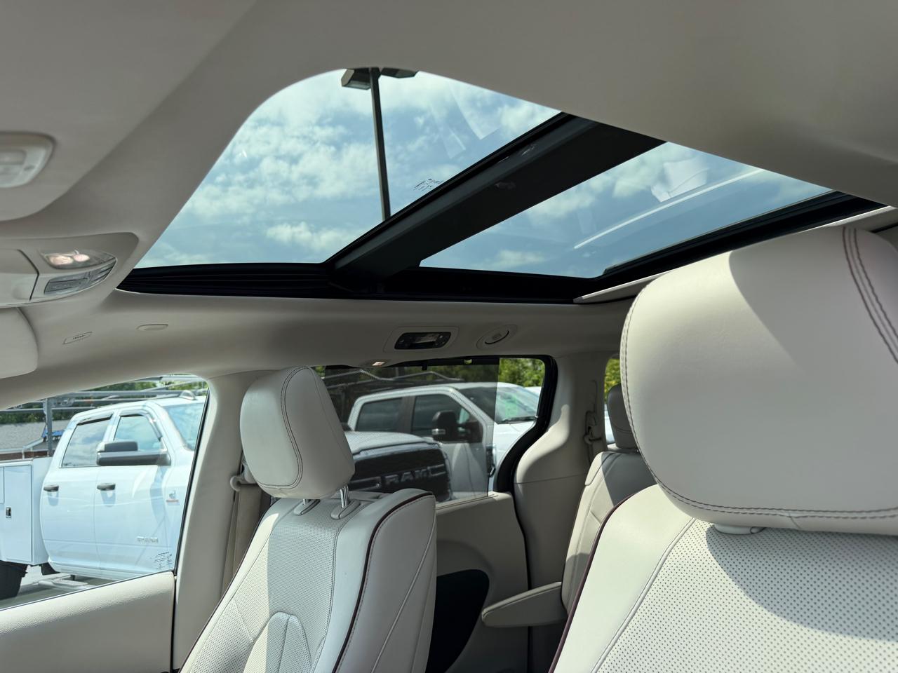 Chrysler Pacifica Limited FWD 2018