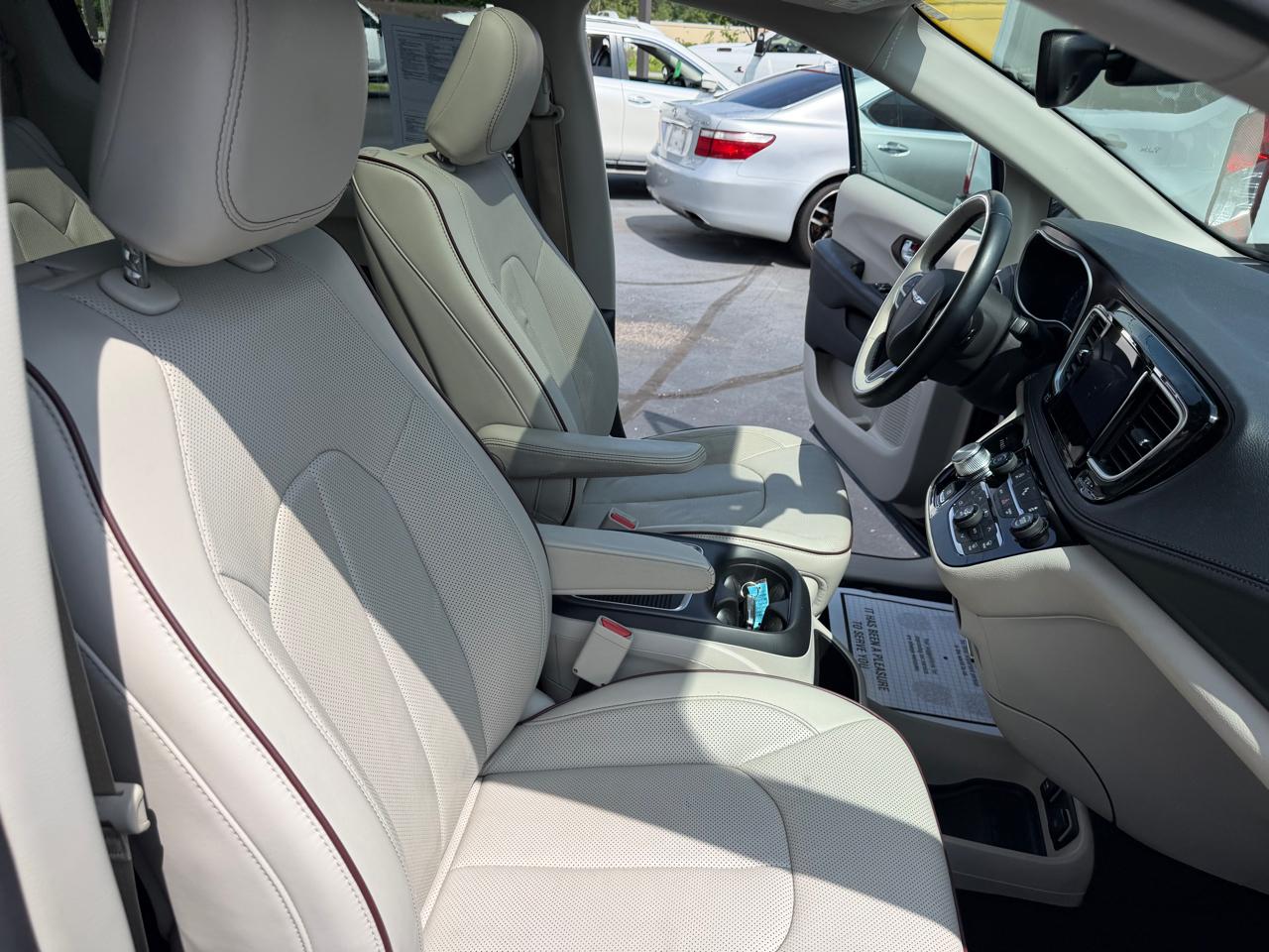 Chrysler Pacifica Limited FWD 2018