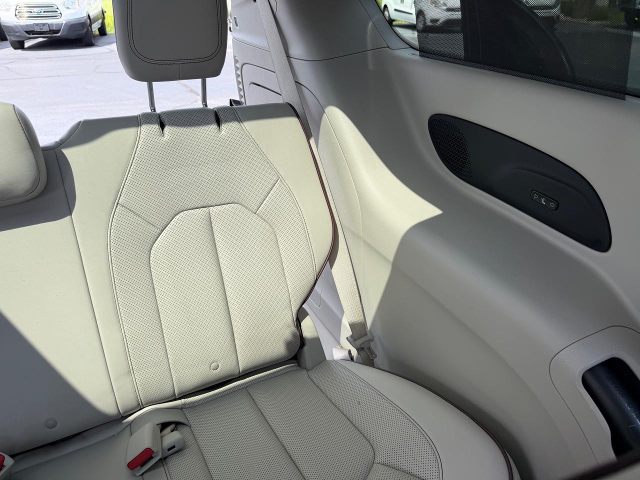 Chrysler Pacifica Limited FWD 2018