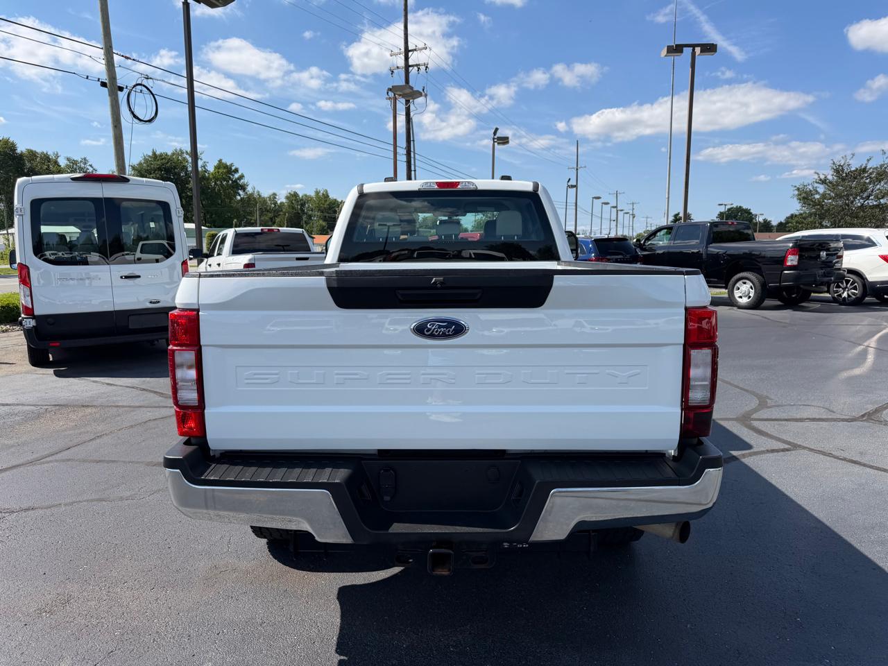 Ford Super Duty F-250 SRW XL 4WD Crew Cab 8' Box 2022
