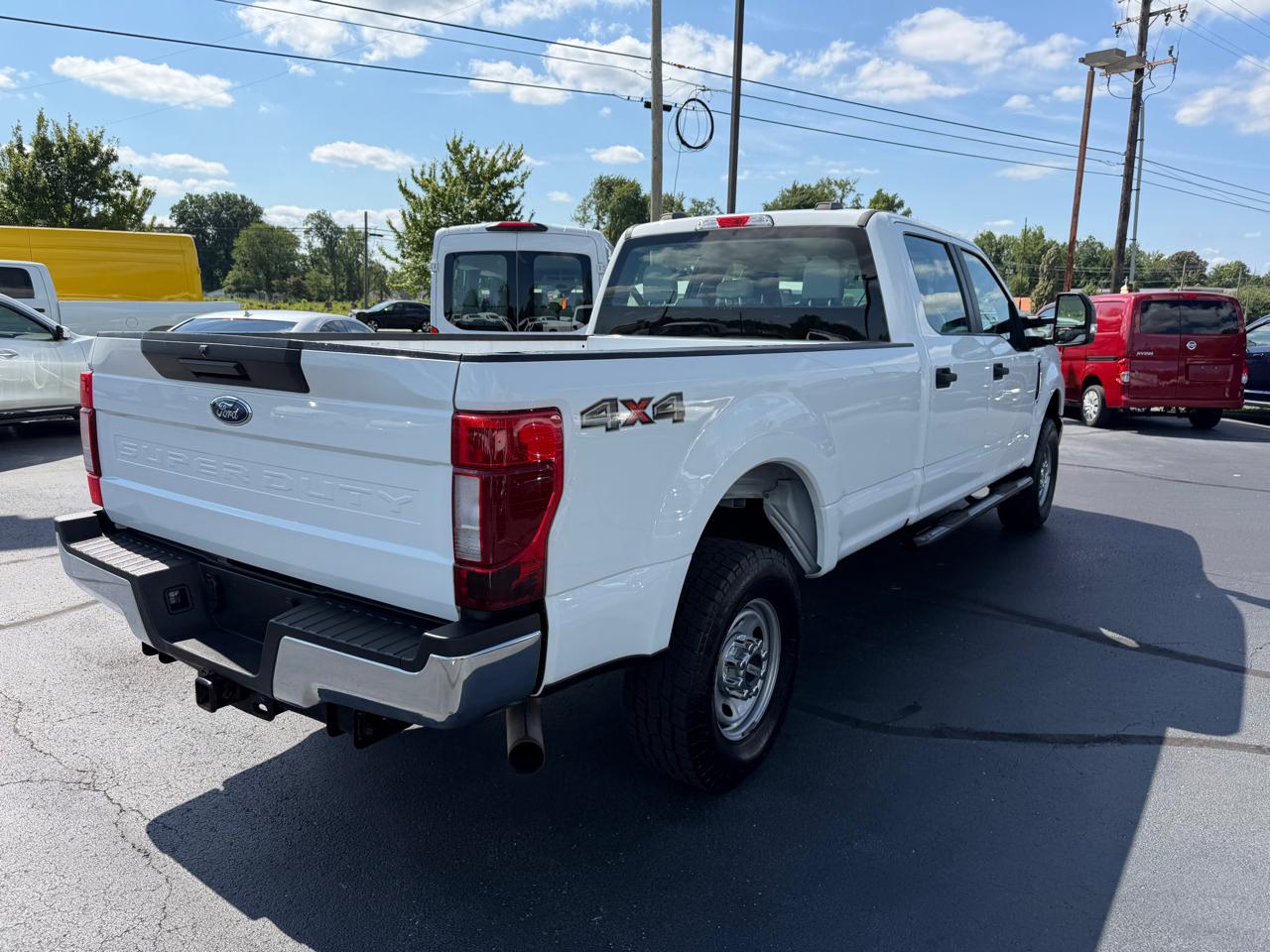 Ford Super Duty F-250 SRW XL 4WD Crew Cab 8' Box 2022