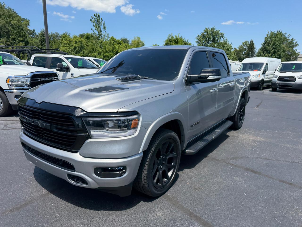 RAM 1500 Laramie 4x4 Crew Cab 5'7" Box 2022