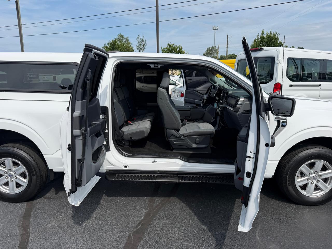 Ford F-150 XLT 2WD SuperCab 6.5' Box 2022