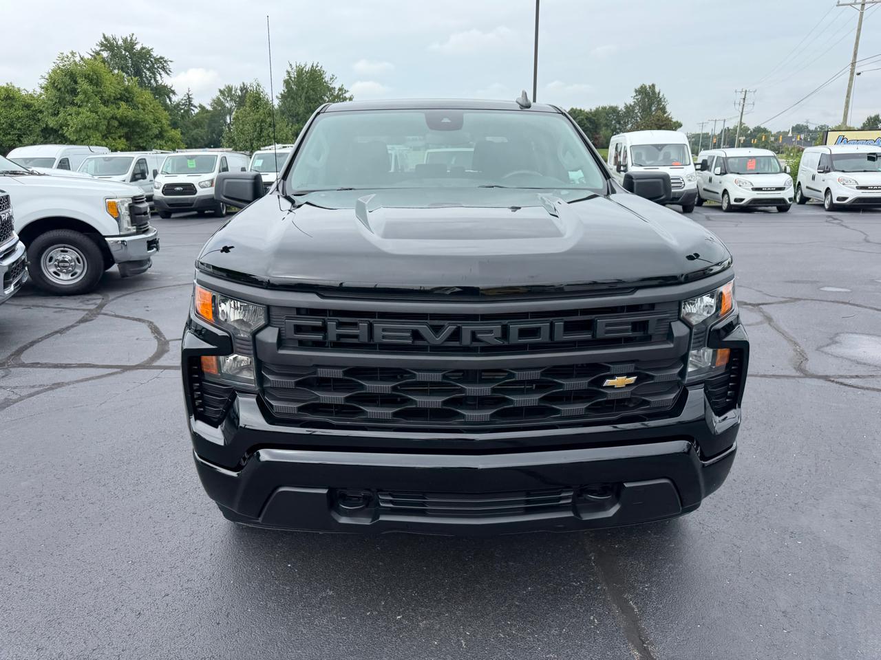 Chevrolet Silverado 1500 4WD Crew Cab 147" Custom 2022