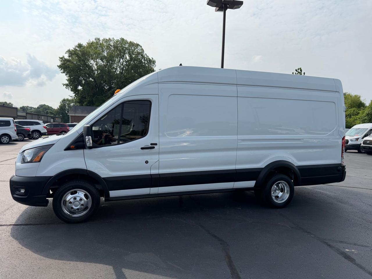 Ford Transit Cargo Van T-350 HD 148" EL Hi Rf 9950 GVWR DRW RWD 2021