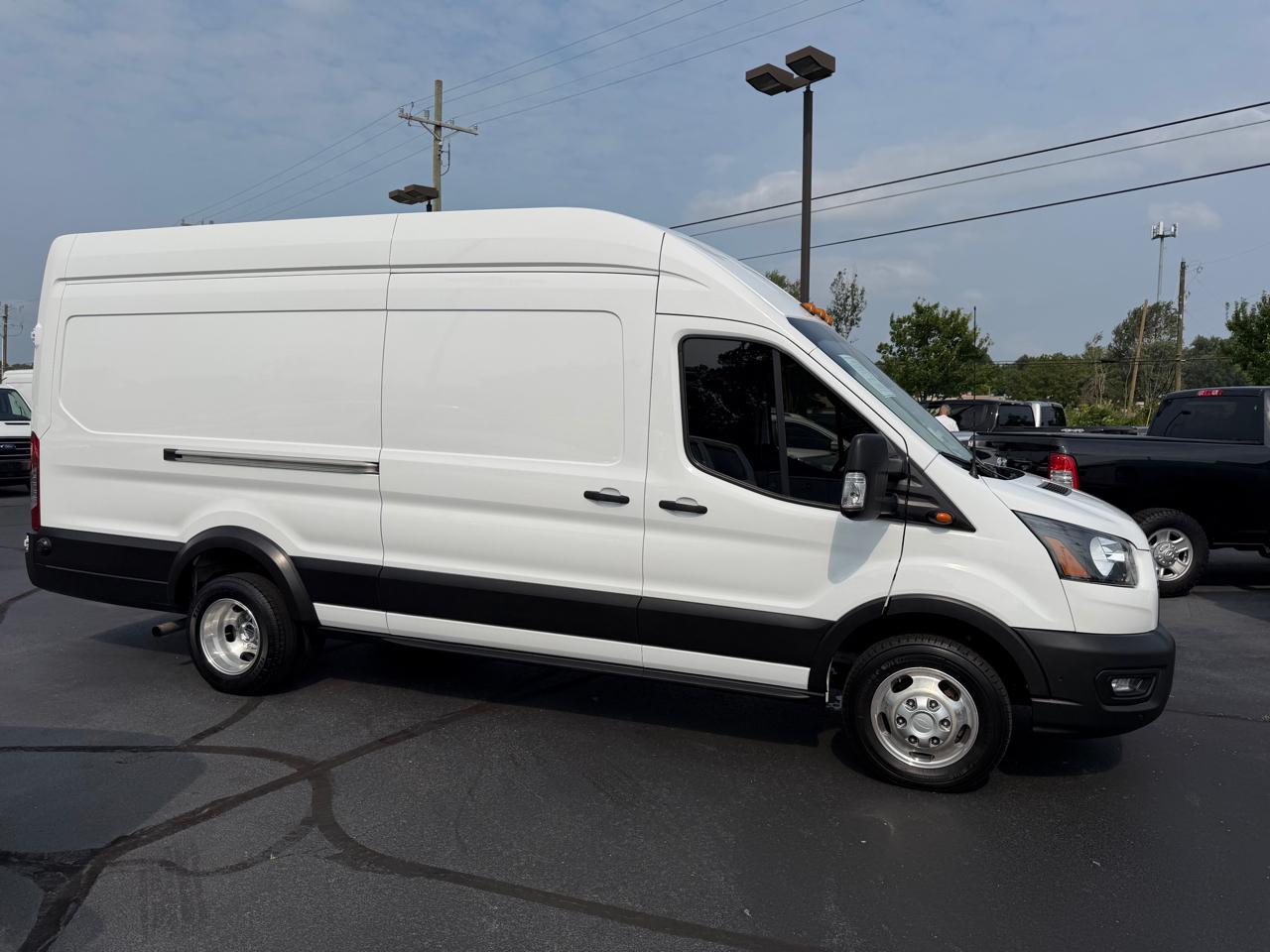 Ford Transit Cargo Van T-350 HD 148" EL Hi Rf 9950 GVWR DRW RWD 2021