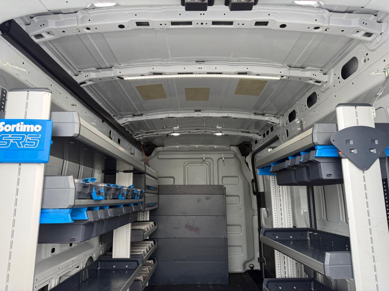 Ford Transit Cargo Van T-250 130" Med Rf 9070 GVWR RWD 2020
