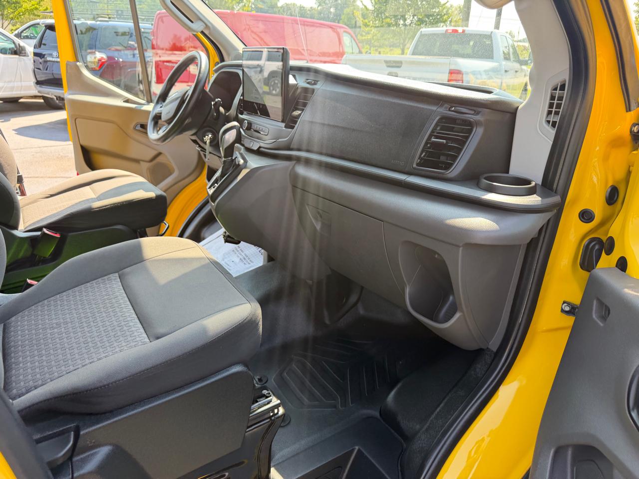 2022 Ford Transit Van Base - Photo 23